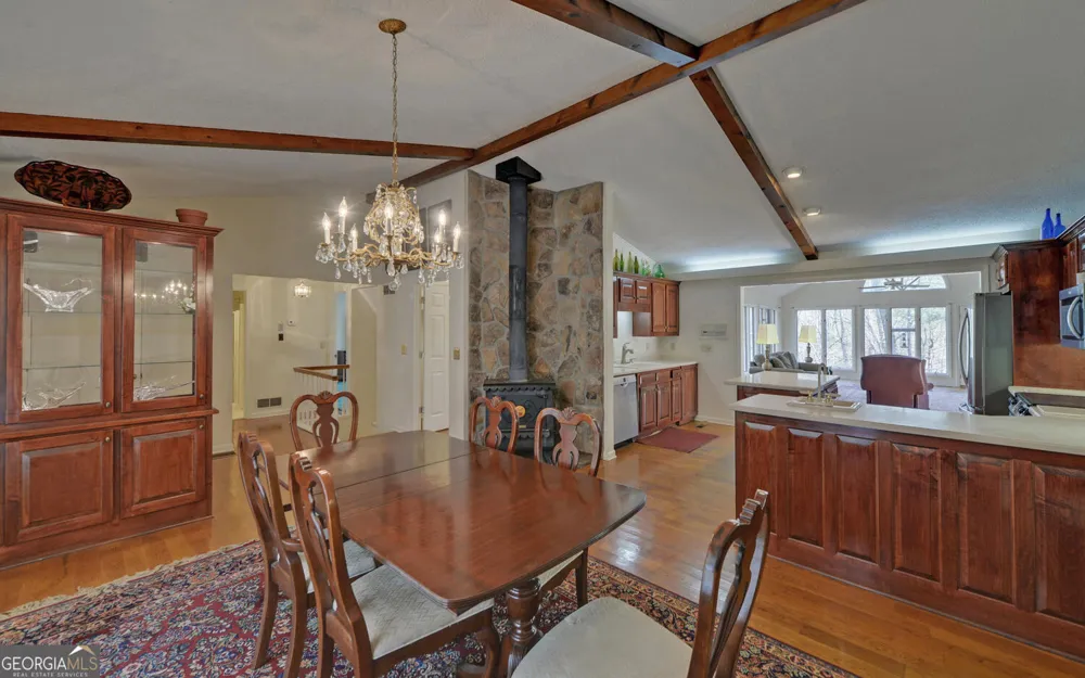 290 Waterfall DR Cleveland, GA 30528