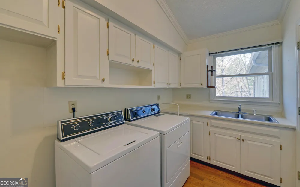 290 Waterfall DR Cleveland, GA 30528