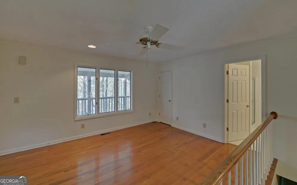 290 Waterfall DR Cleveland, GA 30528