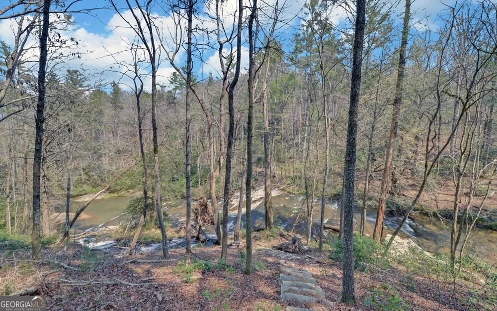 290 Waterfall DR Cleveland, GA 30528