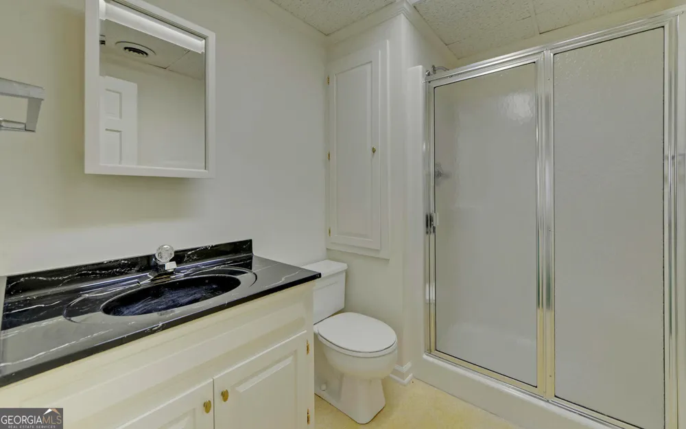 290 Waterfall DR Cleveland, GA 30528