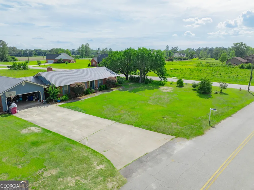 182 Myra ST Alma, GA 31510