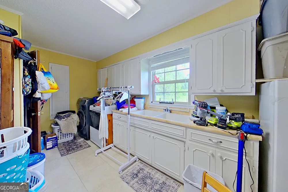 182 Myra ST Alma, GA 31510