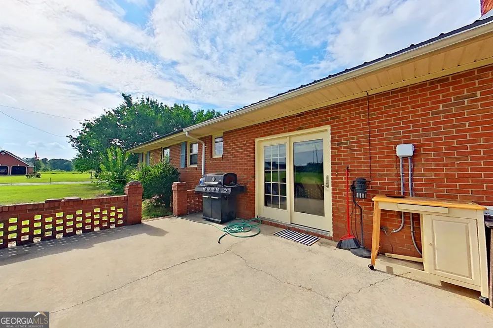 182 Myra ST Alma, GA 31510