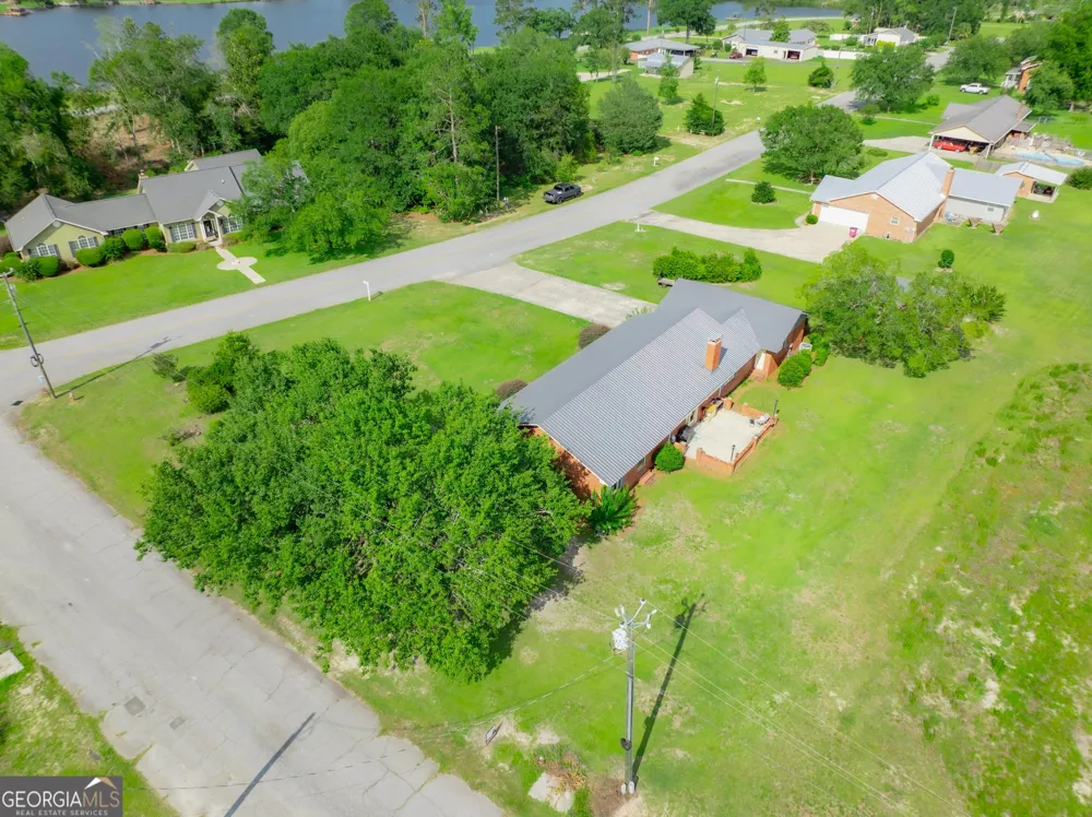 182 Myra ST Alma, GA 31510