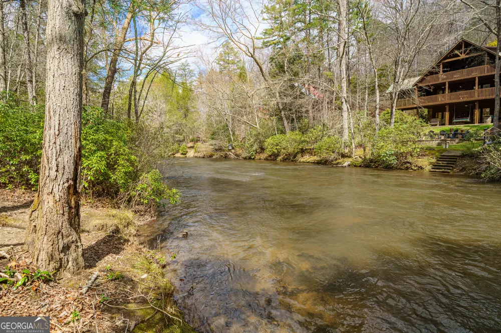 1449 Cherokee LN McCaysville, GA 30555