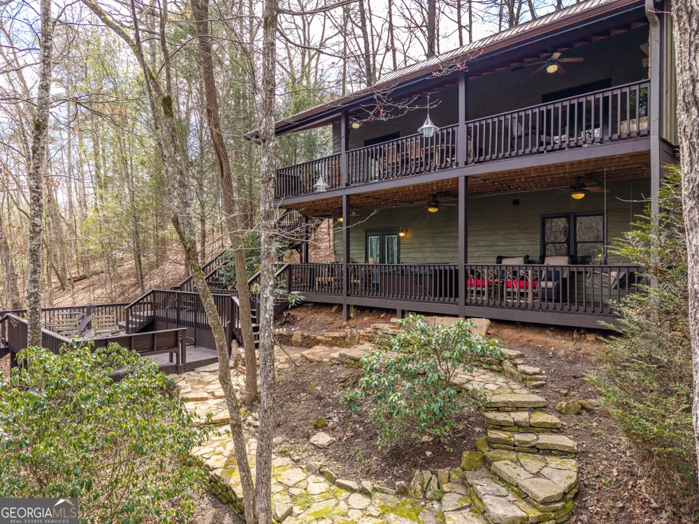 1449 Cherokee LN McCaysville, GA 30555