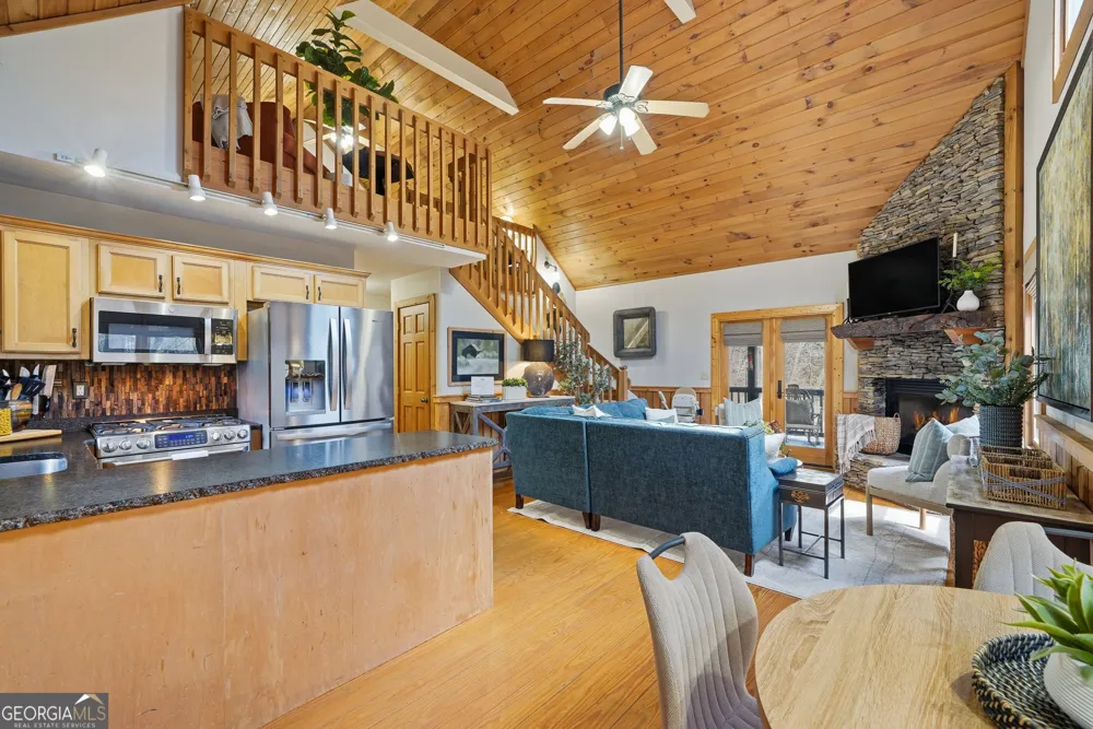 1449 Cherokee LN McCaysville, GA 30555