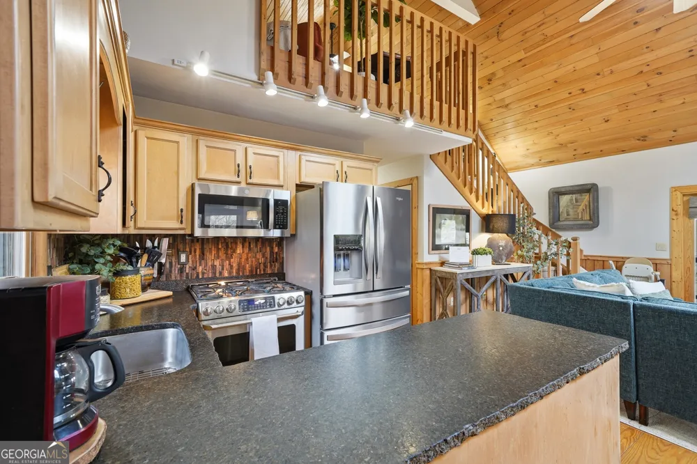 1449 Cherokee LN McCaysville, GA 30555