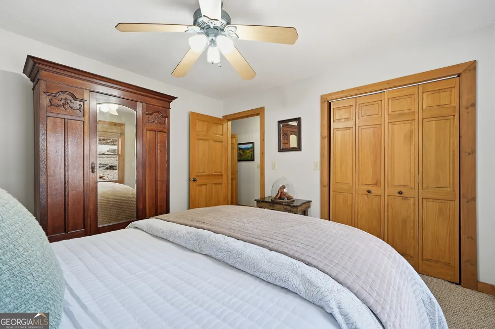 1449 Cherokee LN McCaysville, GA 30555