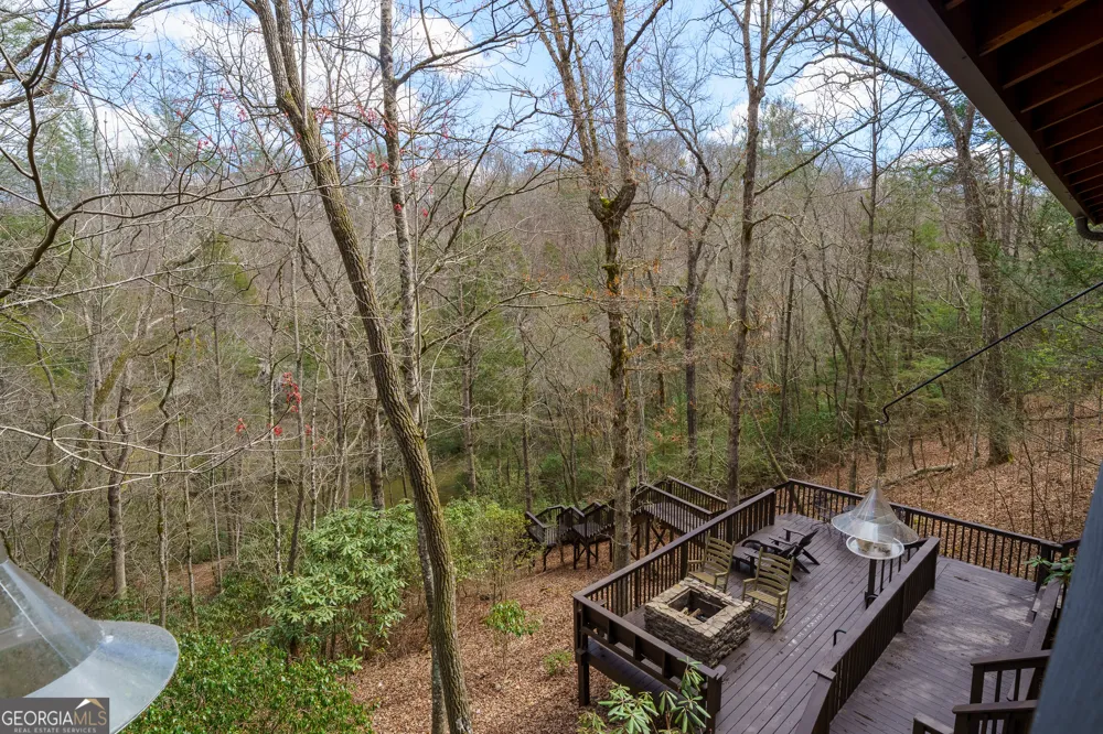 1449 Cherokee LN McCaysville, GA 30555