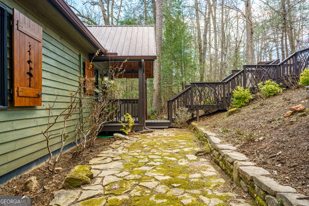 1449 Cherokee LN McCaysville, GA 30555