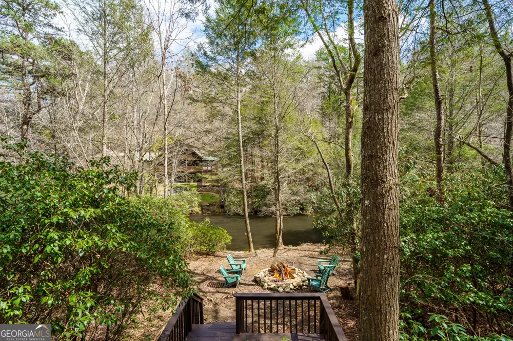 1449 Cherokee LN McCaysville, GA 30555