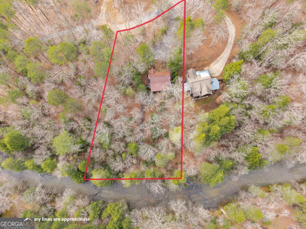 1449 Cherokee LN McCaysville, GA 30555