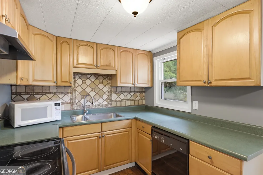 515 E 4Th ST Rincon, GA 31326