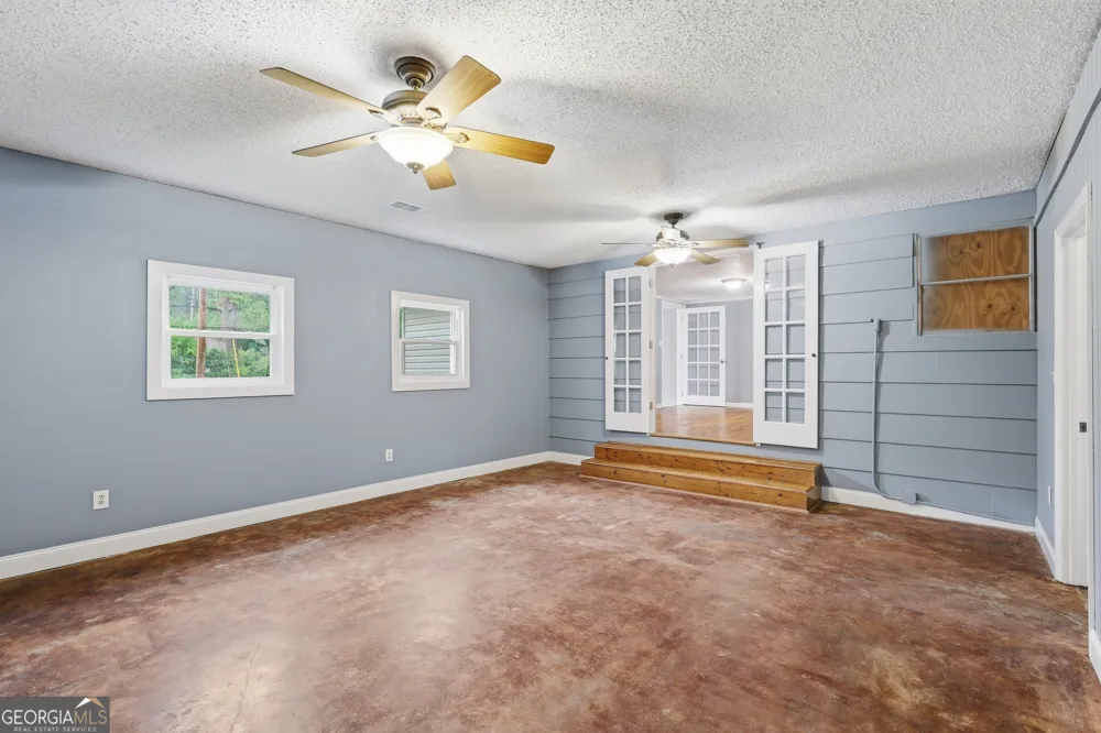 515 E 4Th ST Rincon, GA 31326