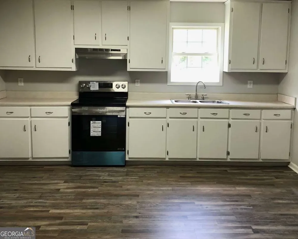 153 A Cox RD SW Gordon, GA 31031