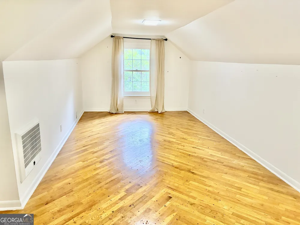 323 Trammell ST Calhoun, GA 30701