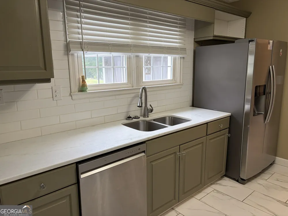 323 Trammell ST Calhoun, GA 30701