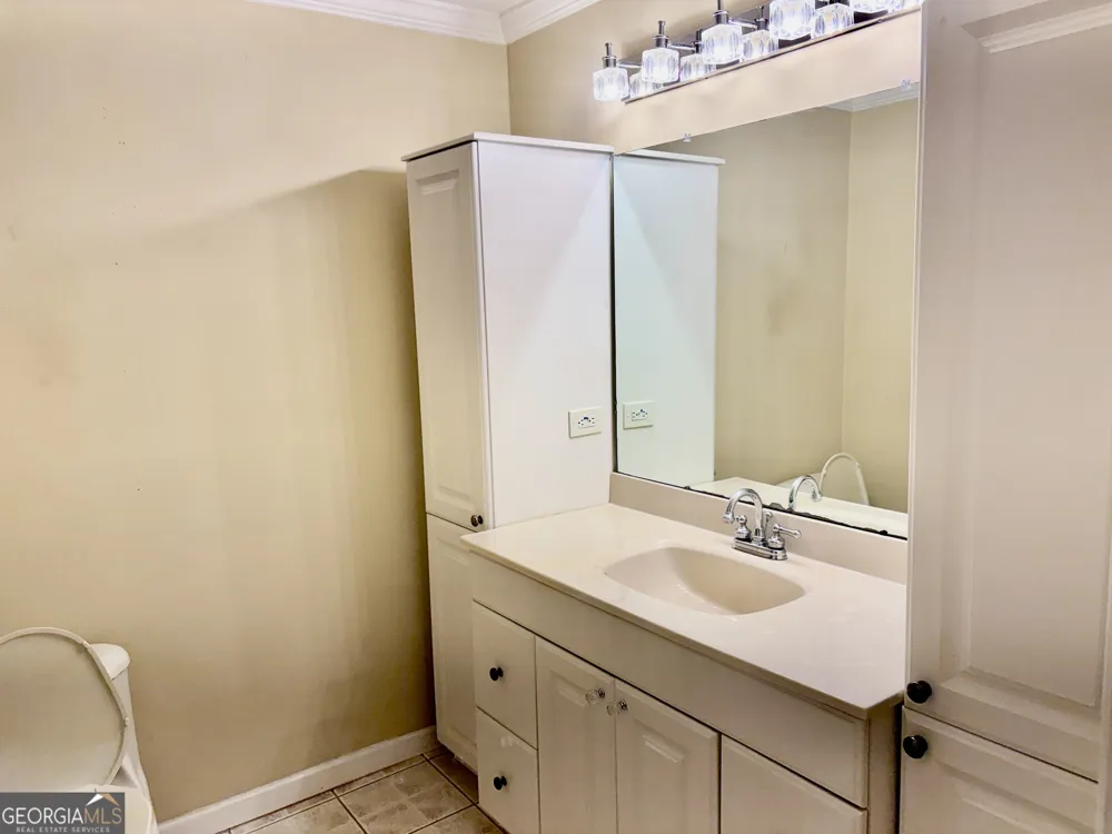 323 Trammell ST Calhoun, GA 30701