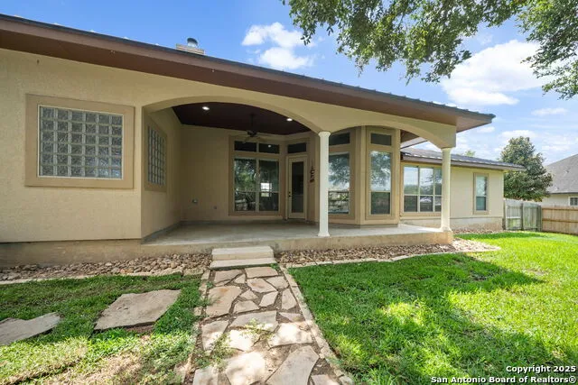 1626 Clover Ridge Pleasanton, TX 78064