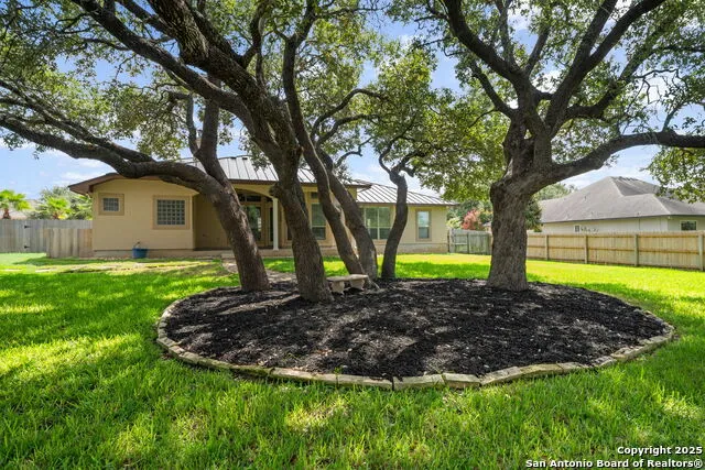 1626 Clover Ridge Pleasanton, TX 78064