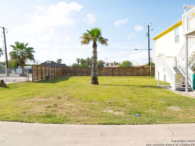 1549 South Commercial St Unit 15 Aransas Pass, TX 78336