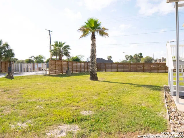 1549 South Commercial St Unit 15 Aransas Pass, TX 78336