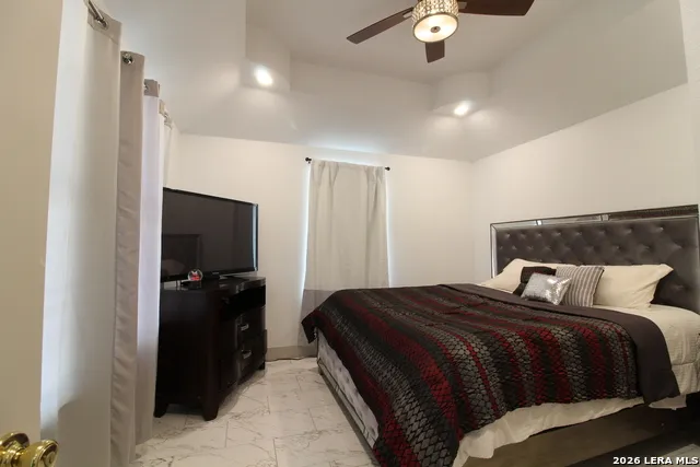 101 County Road 135 Floresville, TX 78114
