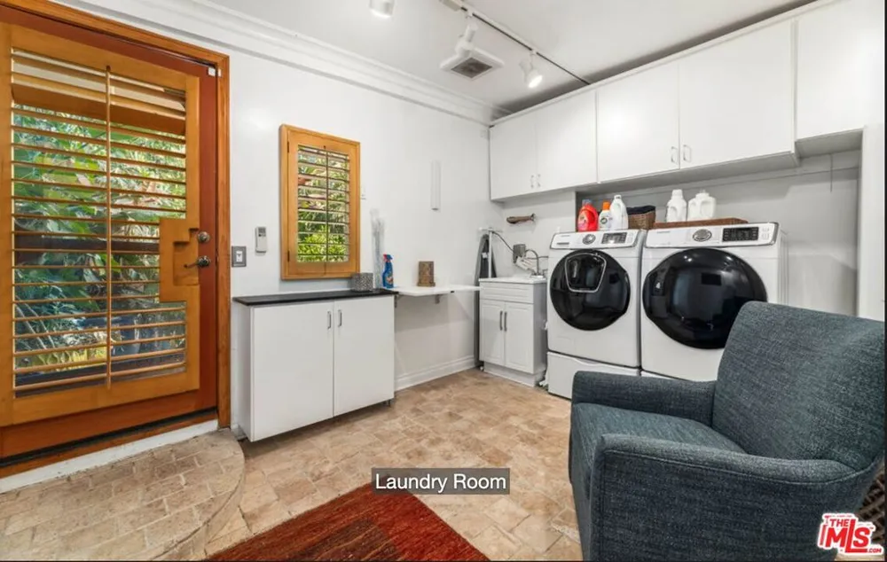 9060 Harland Avenue West Hollywood, CA 90069
