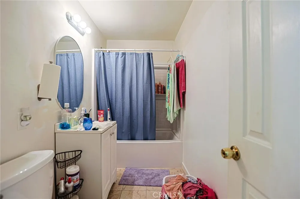 13861 Pine St. Westminster, CA 92683
