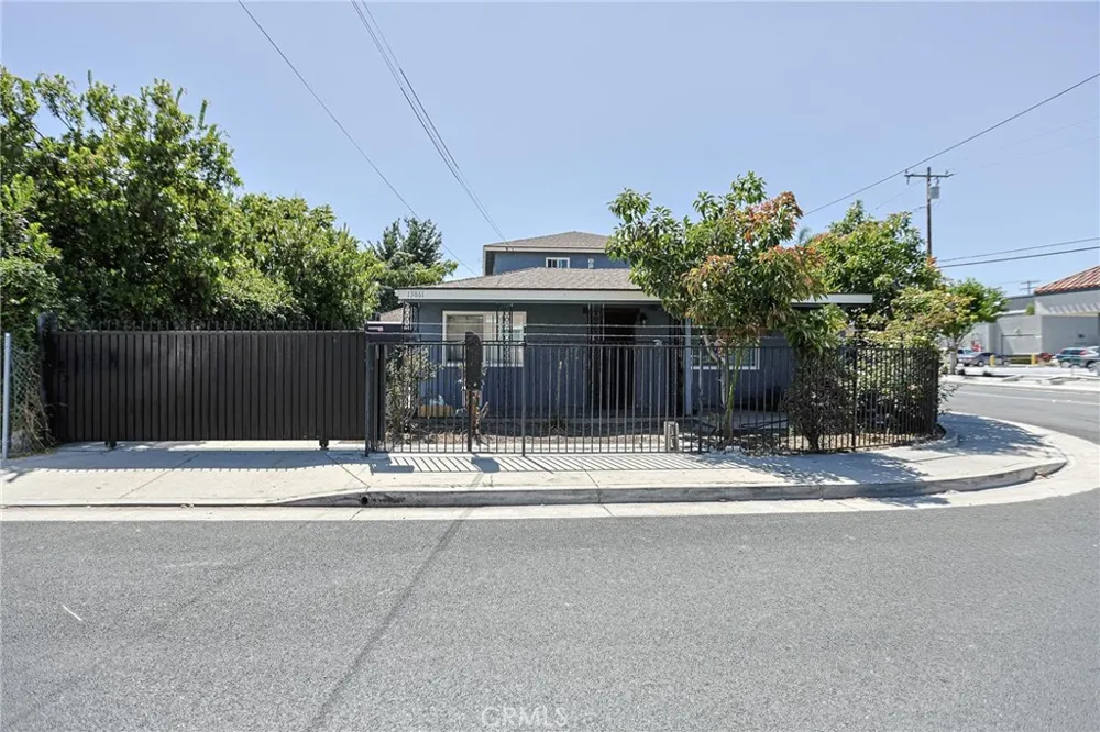 13861 Pine St. Westminster, CA 92683