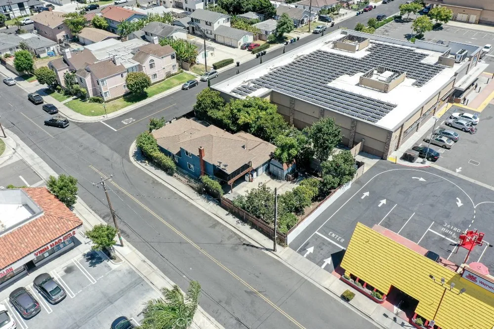 13861 Pine St. Westminster, CA 92683