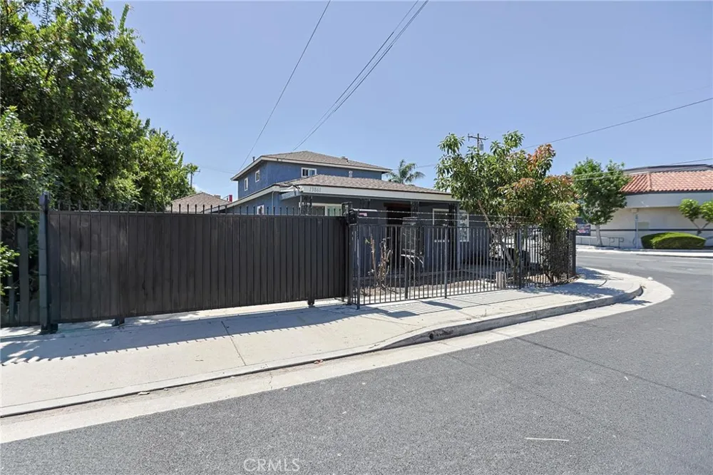 13861 Pine St. Westminster, CA 92683