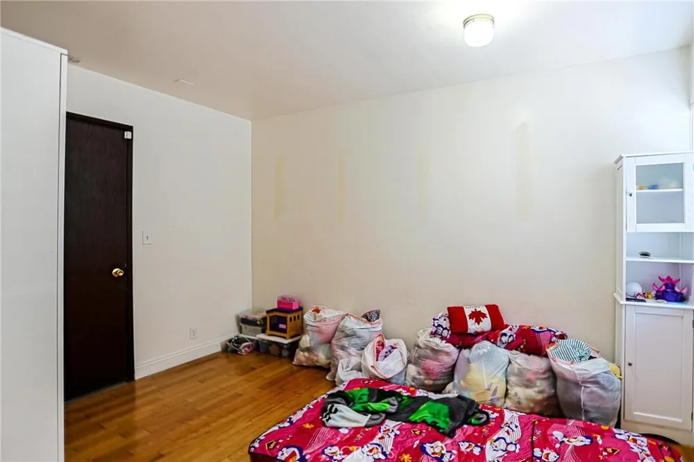13861 Pine St. Westminster, CA 92683
