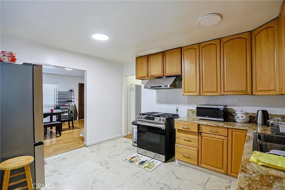 13861 Pine St. Westminster, CA 92683