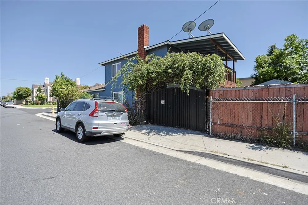 13861 Pine St. Westminster, CA 92683