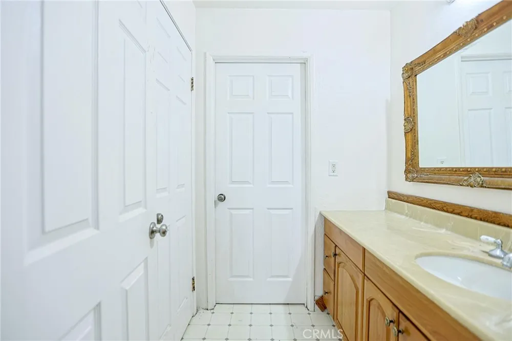 13861 Pine St. Westminster, CA 92683
