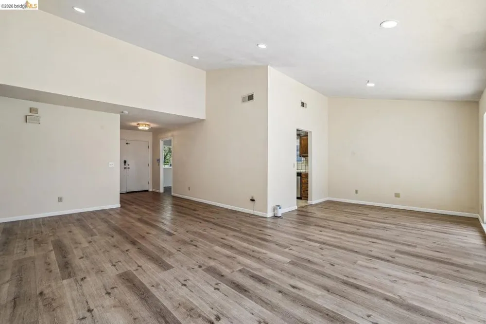 3768 Wood Duck CIR Stockton, CA 95207
