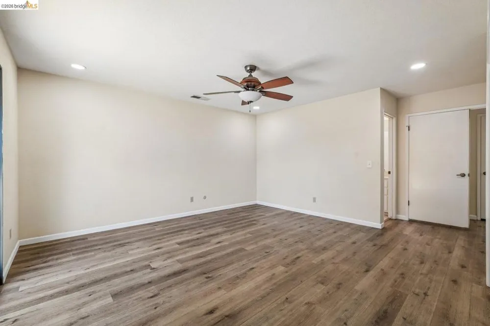 3768 Wood Duck CIR Stockton, CA 95207