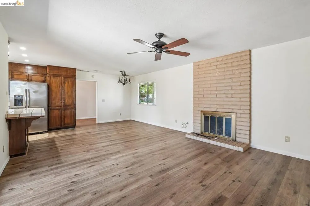3768 Wood Duck CIR Stockton, CA 95207