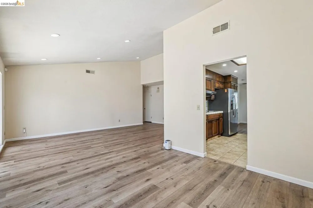 3768 Wood Duck CIR Stockton, CA 95207