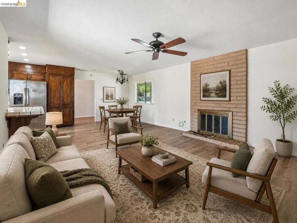 3768 Wood Duck CIR Stockton, CA 95207