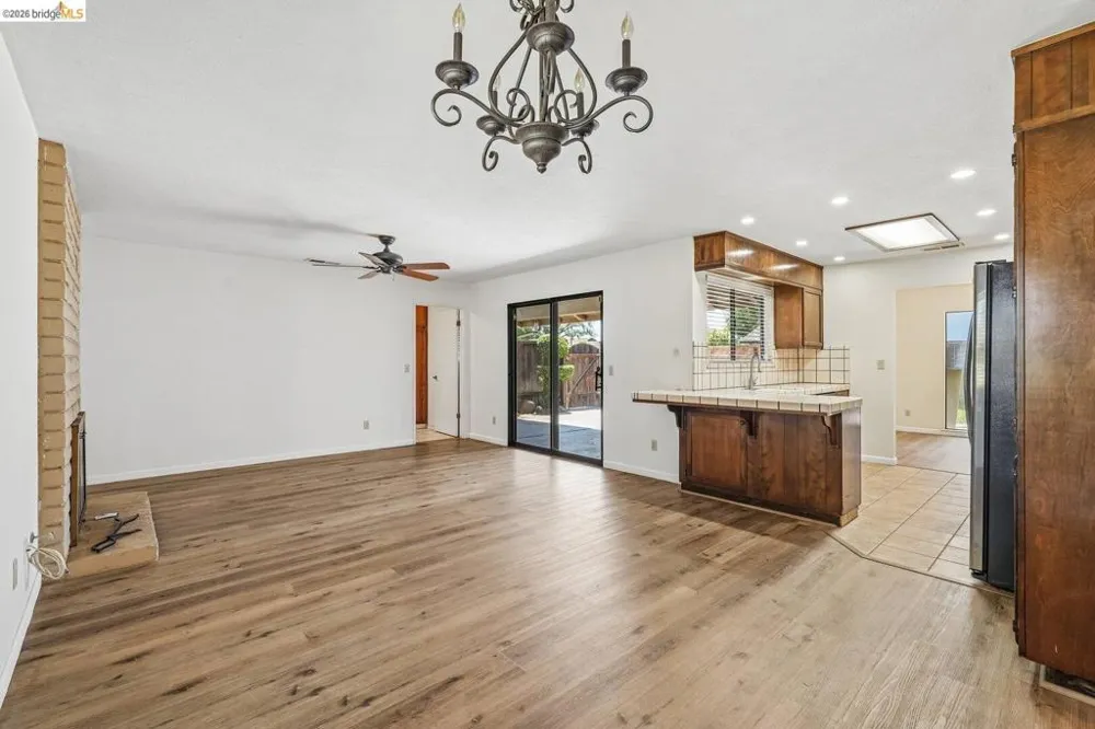 3768 Wood Duck CIR Stockton, CA 95207