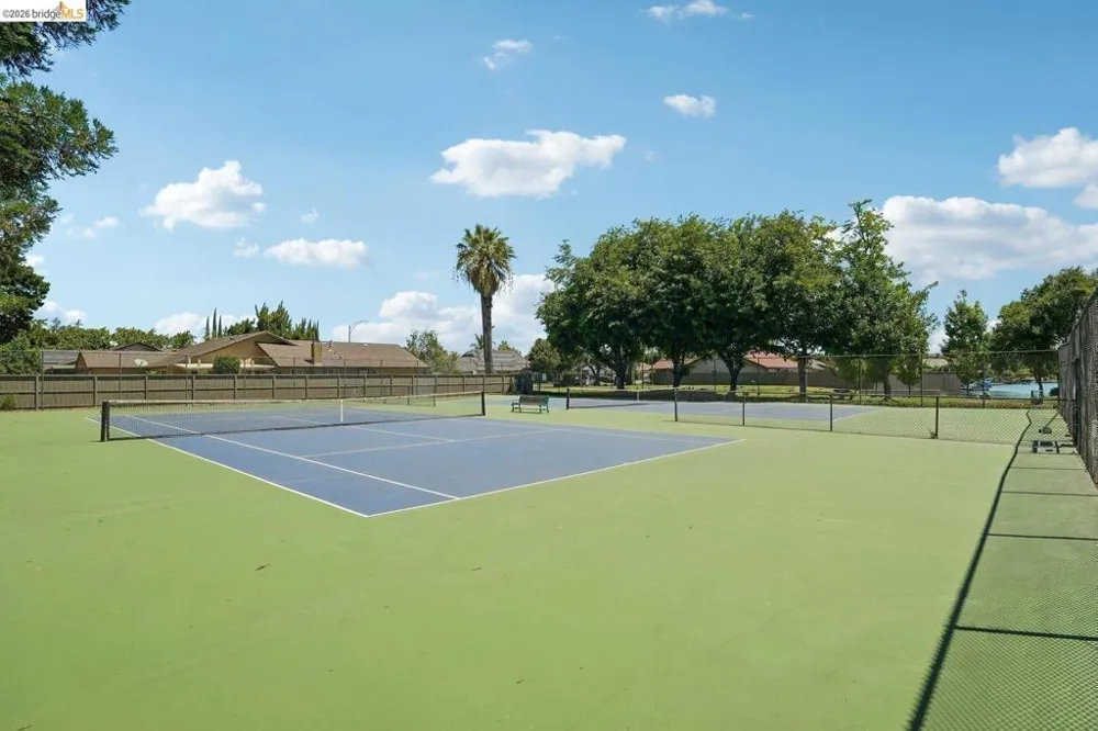 3768 Wood Duck CIR Stockton, CA 95207