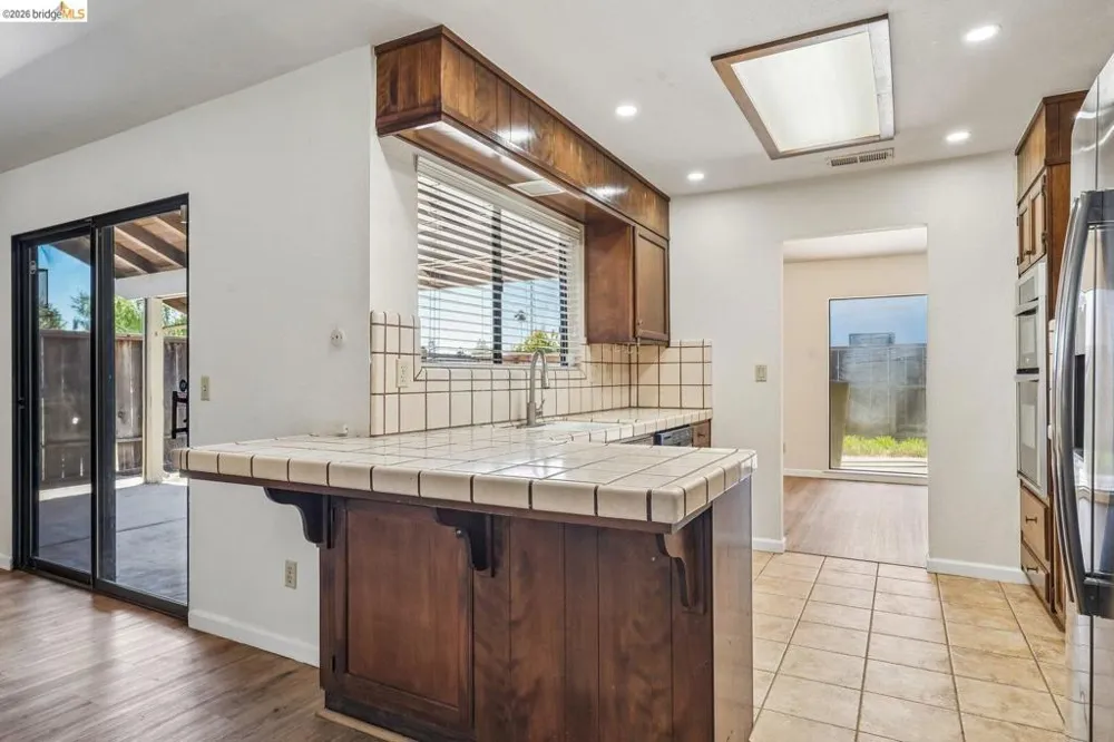 3768 Wood Duck CIR Stockton, CA 95207
