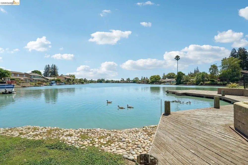 3768 Wood Duck CIR Stockton, CA 95207