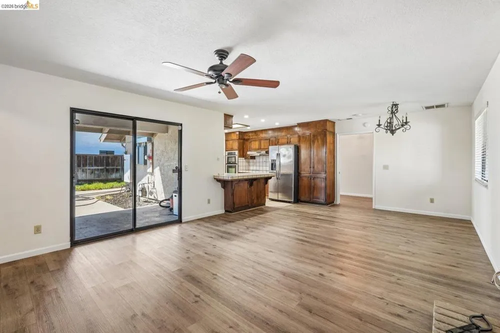 3768 Wood Duck CIR Stockton, CA 95207