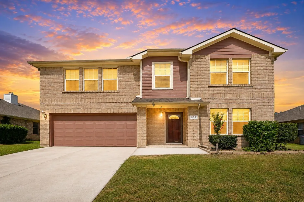 503 Angela Lane Euless, TX 76039