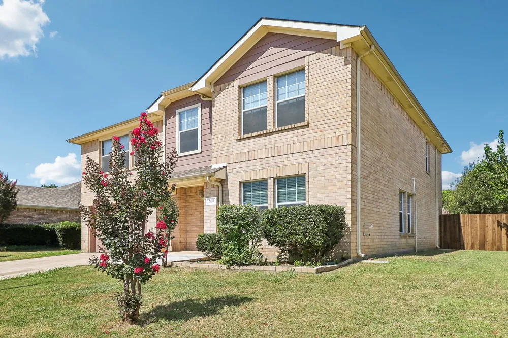 503 Angela Lane Euless, TX 76039